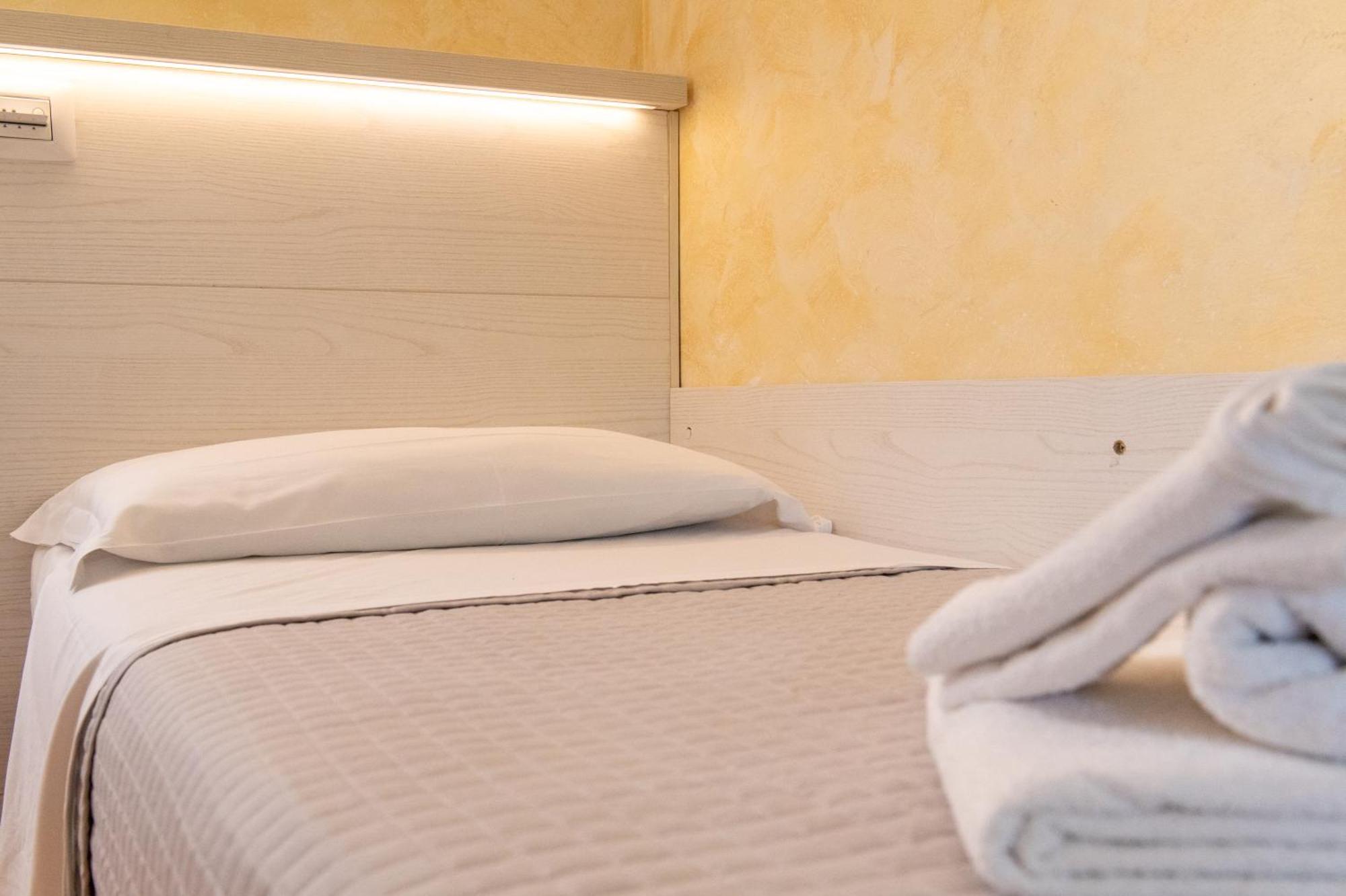 Hotel Hawaii Bed And Coffee Riccione Exterior foto