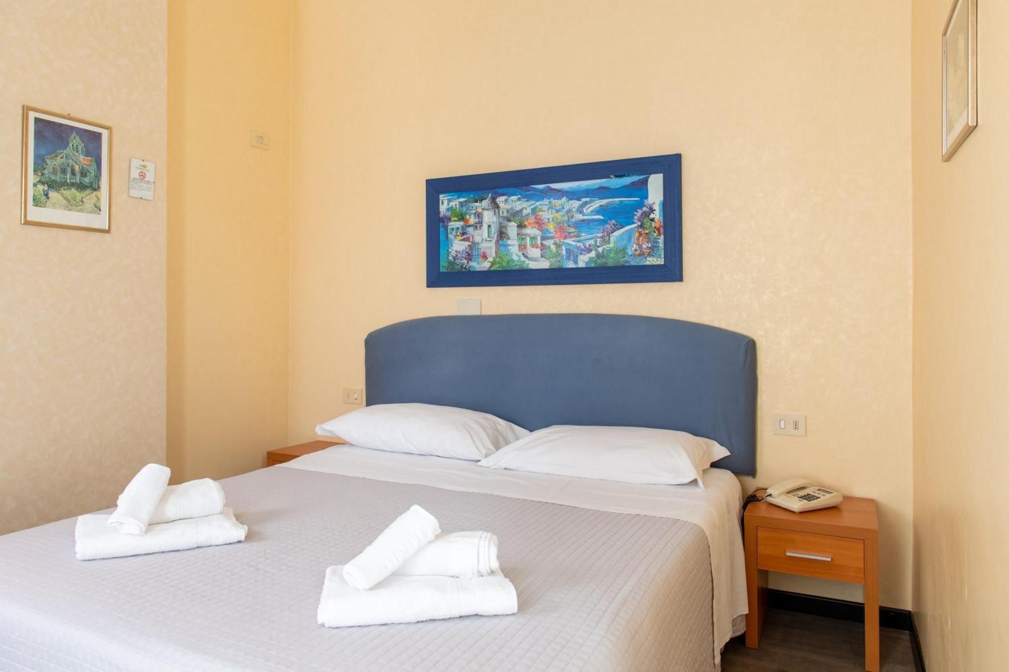 Hotel Hawaii Bed And Coffee Riccione Habitación foto
