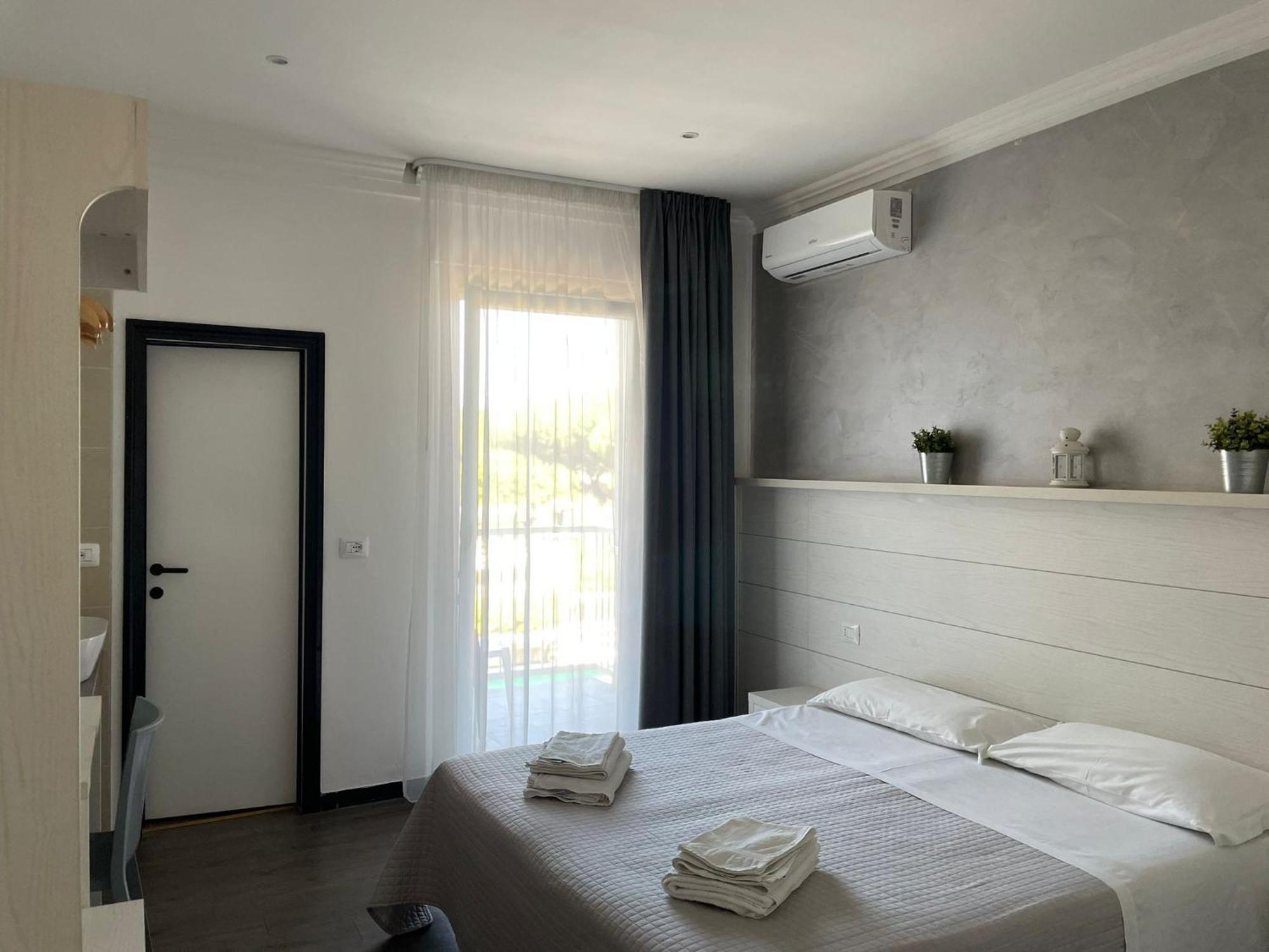 Hotel Hawaii Bed And Coffee Riccione Exterior foto