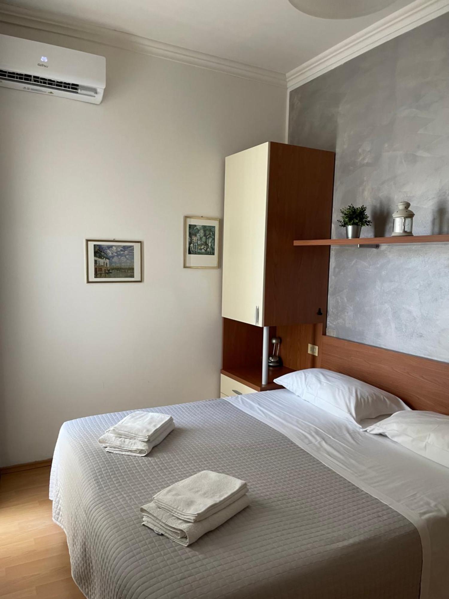 Hotel Hawaii Bed And Coffee Riccione Exterior foto